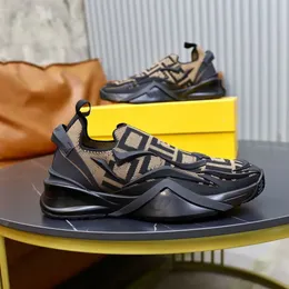 Elegant varumärkesflödesmän sneakers skor glid på stretch mesh tyg brun vit tränare fest bröllop gummi sula skateboard gå eu38-46 med låda