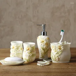 Set di accessori da bagno Kit da bagno in resina in stile europeo Lavaggio di cinque pezzi Coppia Bocca Tazza Accessori per dispenser di sapone per la casa