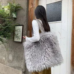 Evening Bags Winter Faux Fur Large Capacity Tote Bag Soft Warm Fluffy Artificial Wool Shoulder Bag Travel Plush Shopping Bag Sac A Main 230824