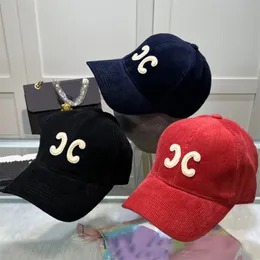 Autumn Corduroy Baseball Caps Designer Mens Winter Botton Sport Sport Hats Hats Haftery Women Sunbonnet Designers Luxurys Ball Casquette