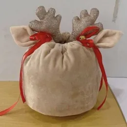 도매 커스텀 커스텀 귀여운 순록 벨벳 드로우 스트링 산타 자루 뿔 크리스마스 선물 가방