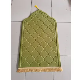 Carpet Rug Prayer Mat For Muslim Ramadan Flannel Worship Kneel Embossing Floor Carpets With Tassel Portable Travel 230825