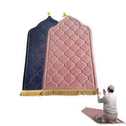Carpet Muslim Prayer Mat Ramadan Flannel Thick Large Soft Padded Worship Kneel Embossing Floor Non Slip Portable Rug 230825