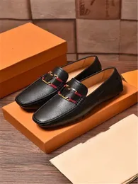 Män naturliga läderskor avslappnade loafers slip-on affärsdesigner klänningskor bekväm kör skor zapatos de hombre