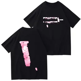 2023 Verão Mens Designer Camiseta Amigos Carta Imprimir Tees Grande V Homens Mulheres Mangas Curtas Hip Hop Estilo Preto Branco Laranja Camisetas Vloness Tees Tamanho S-XL