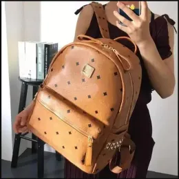2023 Новый рюкзак рюкзак мода Мужчины Женщины путешествуют рюкзаки Символы Стильные сумки для книжных мешков Дизайнерские сумки назад