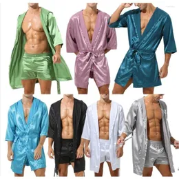 Vêtements de nuit pour hommes Ensembles de robe pour hommes Loungewear Ouvert avant à capuche Robe de nuit Satin Ceinture Kimono Demi-manche Peignoir Vêtements de nuit Pyjama