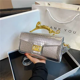 Gümüş akşam çantası yeni lanv omuz çantası moda yılan cilt desen kadın çanta tasarımcısı crossbody çantalar leopar baş elma cüzdanı altın çanta 230919bj