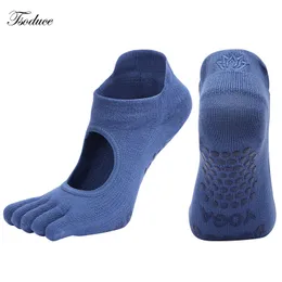 Sports Socks Women Yoga Nonslip Bortable Cotton broderad full fem finger rygglös dans Pilates Ballet Fitness Toe 230824