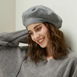 Berretti Cappello per circonferenza di grandi dimensioni invernale morbido cashmere Berretto da donna retrò caldo lavoro a maglia cappello da artista casual zucca 230825