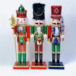 Julekorationer 1pc trä Nutknäppare Soldat Doll Vintage Handicrafts Puppet Creative Presents Christmas Party Ornament Home Desktop Decorations 230825