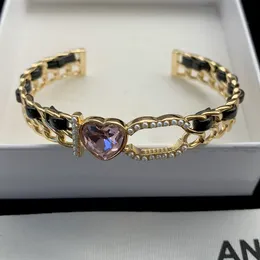 Designer Women Armband Love Bangle Pearl Charm Bracelets Leather Heart Gold Jewelry Pink Rhinestone Jewlery Lady Classic Armband 238261C3