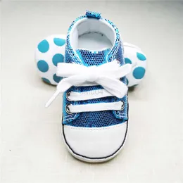 Första vandrare Baby Shining Shoes For Newborn Canvas First Walker Spring Autumn Baby Boys Girls First Walker Anti- Slip Infant Toddler L0826