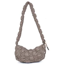 Evening Bags and Versatile Cloud leather Fold Underarm Wrap Leisure Dumpling Single Shoulder Crossbody Bag womenbags 230826