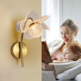 Настенная лампа Light Luxury Gold Modern с водяной волной стеклянной тень.