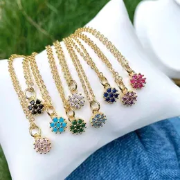 Collane 10 pezzi nuove collane con ciondolo con ciondoli a forma di fiore in zircone colorato alla moda per gioielli da festa per donne e ragazze