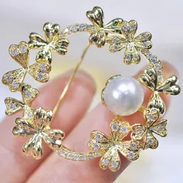 ブローチMeibapj 8-9mm天然白い真珠の花のcorsageブローチファッションセーター女性のための空のトレイのためのジュエリー