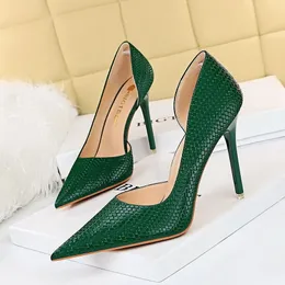 New Sexy Nightclub Slim Heels High Heels Shallow Mouth Pointy Snake Pattern High Heels Single Shoe Size 34-43