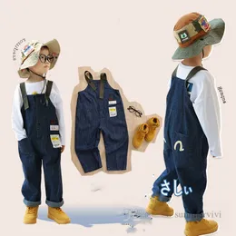 Fashion Boys Girls denim overall kids letter labeling suspender jumpsuits 2023 autumn children soft cowboy clothing Z3666