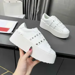 Size 35-41 Vltn Shoes Red Bottomshoes Designer Vt Women Shoes Casual Shoes White Black Golden Genuine Leather Willow Spikes Calf Colours Rivet with Original 195