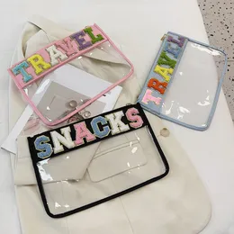 Sacos de cintura Carta Patches Transparente PVC Saco Cosmético Embreagem Mulheres Clear Travel Make Up Bolsas Coisas Maquiagem Higiene Pessoal 230826