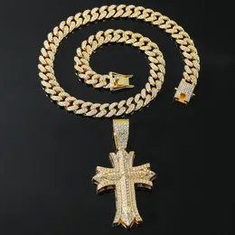 Hänge halsband Hip Hop Men Rapper Diamond Pendant Gold Necklace Shiny Crucifix Pendant Square Zircon Jewelry Night Club Accessory tröja Collone Cuban