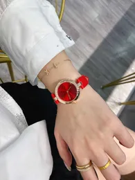 Reloj de diseñador para mujer, relojes con movimiento de cuarzo, reloj de cuero de lujo, banda de 32MM, relojes de pulsera maestros de edición limitada, regalo de lujo