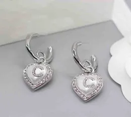 2023 Luxury Quality Charm Stud Earring Heart Shape Pendant Necklace Armband i silverpläterad har Box Stamp PS7570B