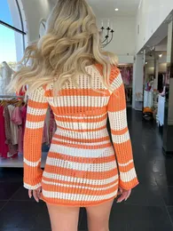 Lässige Kleider für Damen, Sommer, gestrickt, schmales Kleid, Streifendruck, lange Ärmel, quadratischer Ausschnitt, Häkelöse, aushöhlen, kurz