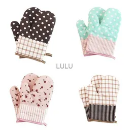 1Pcs hot Oven Mitts Baking Anti-Hot Gloves Pad Oven Microwave Insulation Mat Baking Kitchen Tools HKD230828