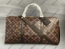 Luxury Fashion Men Kvinnor Högkvalitativ reseduffle påsar Brand Designer Bag Bagage Handväskor med lås Stor kapacitet Sportväska ryggsäck Storlek 54 cm