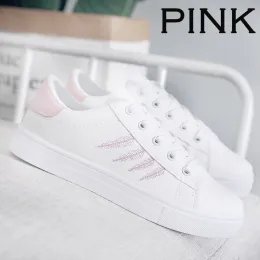 Nya kvinnor mode sneakers student högkvalitativ lyxdesigner vilda bekväma sportskor utomhus kvinnor som kör sneakers