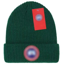 2022 Canadá Sombrero de punto Gorra de béisbol de lujo Diseñador de hombres y mujeres Logotipo bordado de invierno Gorro de ganso