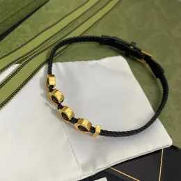 Ретро -подлинное кожаное ожерелье Женщины дизайнерские украшения G Клавицкие ожерелья драгоценные ожерелья черная веревка цепь хип -хоп