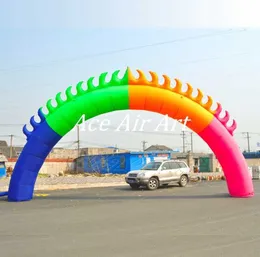 الجملة 8M W × 4M H (26x13.2 قدمًا) مخصصة مخصصة لأشعة الشمس الجولة الملونة القابلة للنفخ لزينة الحدث المصنوعة في الصين