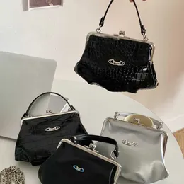 Saturn Pattern Chain Dumpling Bag Vivi Handle Tote Bag Women Leather Shoulder Bags Leather Handbag Handheld Clip Bag Fashion Totes Purse 230805 240204