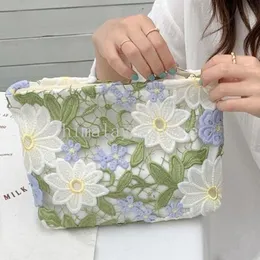 Large Women Lace Floral Cosmetic Bag Canvas Waterproof Zipper Make Up Bag Travel Washing Makeup Organizer Beauty Case Clutch Bag