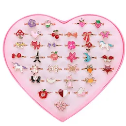 36st -legeringstecknade ringar härliga smycken leksaker gåva fest gynnar för barn flickor blandade mönster och färger