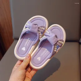 슬리퍼 걸스 슬리퍼 어린이 패션 진주 직조 세련된 공주 어린이 신발 2023 다목적 야외 유아 소녀 pu