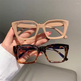 Mode-Sonnenbrillenfassungen, Sonnenbrillenfassungen, Vintage-Markendesigner, quadratisch, optischer Augenrahmen, Damen und Herren, modisch, Computer-Myopie, Lesebrille mit Nieten
