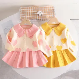 Clothing Sets Fashion Baby Sweater Set Skirt 2024 Autumn/Winter Girls' Love Pearl Knitted Cardigan Pleated Sweet Two Piece