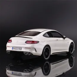 Diecast Model car 1 32 C63S Coupe Alloy Car Model Diecast Metal Toy Vehicles Car Model Collection Simulation Sound and Light Childrens Gifts 230829