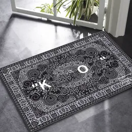 Дизайнер ковров в гостиной держат коврики коврика для коврика модные швейцары для дома