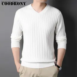 Coodrony Brand Spring Autumn Male Ny Arrivals Fashion Knitwear Sweaters Casual Solid Color Men Soft Warm V-Neck Pullovers W1019 Q230830