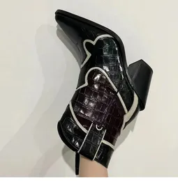 Buty retro spiczaste palec u nogi kowbojski buty jesień i zimowe obcasy krótkie buty 230830