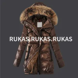 Designer Fashion 2023 Piumino lungo da donna Giacca invernale ispessimento caldo sottile uniforme giacca di velluto di tendenza di lusso