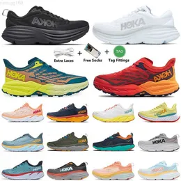 Hoka Shoes One Bondi ZZ Clifton 운동 선수 운동화 Hokas Carbon x 2 그림자 트리플 흑백 항구 음력 여성 남성 트레이너 가벼운 충격