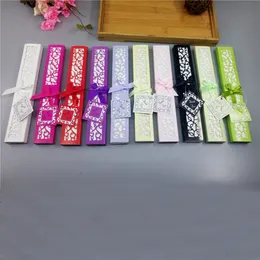 Leque de mão dobrável de seda de bambu em caixa de presente elegante com corte a laser lembrancinhas personalizadas para presentes de casamento em 3 cores