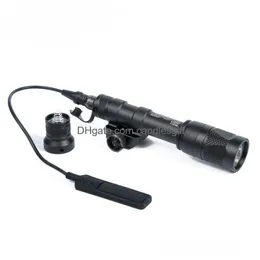 التكتيكية SF M600V IR Scout Light LED White and Flashlight Gun Armas للتسليم الرياضي في الهواء الطلق