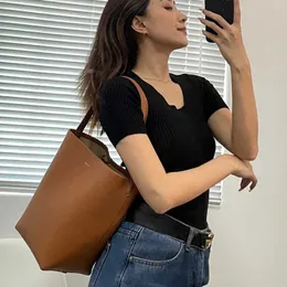 High Quality theRow Bag Designer Totes Purses Leather Large Capacity One Shoulder Bucket Bag Tote Cowhide Litchi Pattern Leisure Commuter 230831